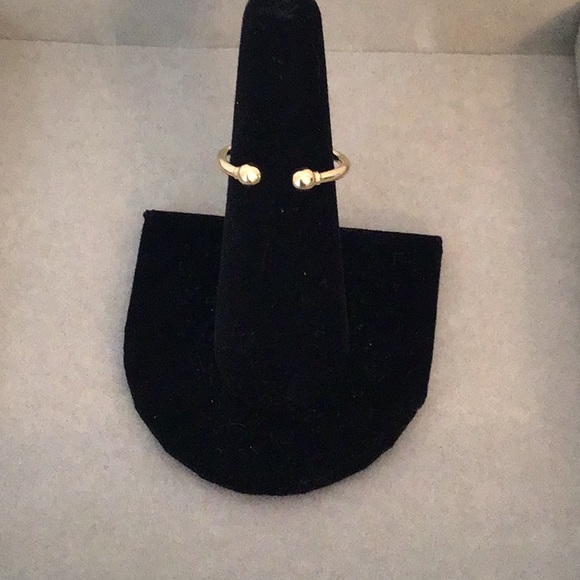 14K Yellow Gold Open Design Ring - Picture 2 of 6